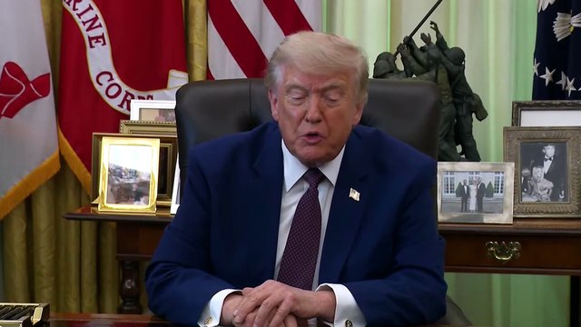 Trump confirma que algunos barcos empiezan a transitar por el estrecho de Ormuz