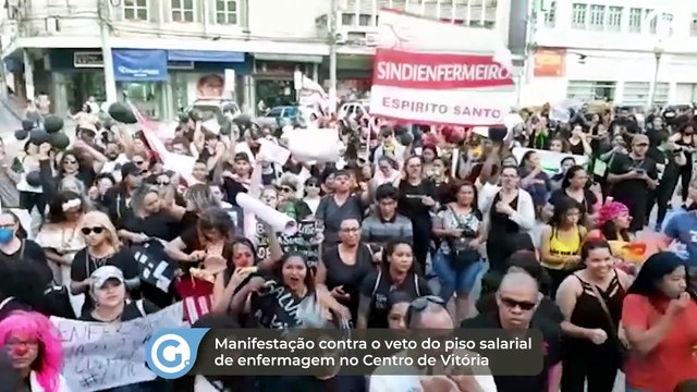 Manifestação contra o veto do piso salarial de enfermagem no Centro de Vitória