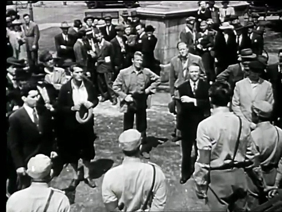 Don't Be a Sucker (1947)