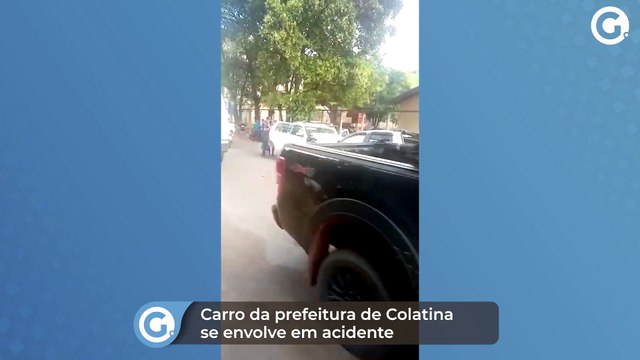 Carro da prefeitura de Colatina se envolve em acidente