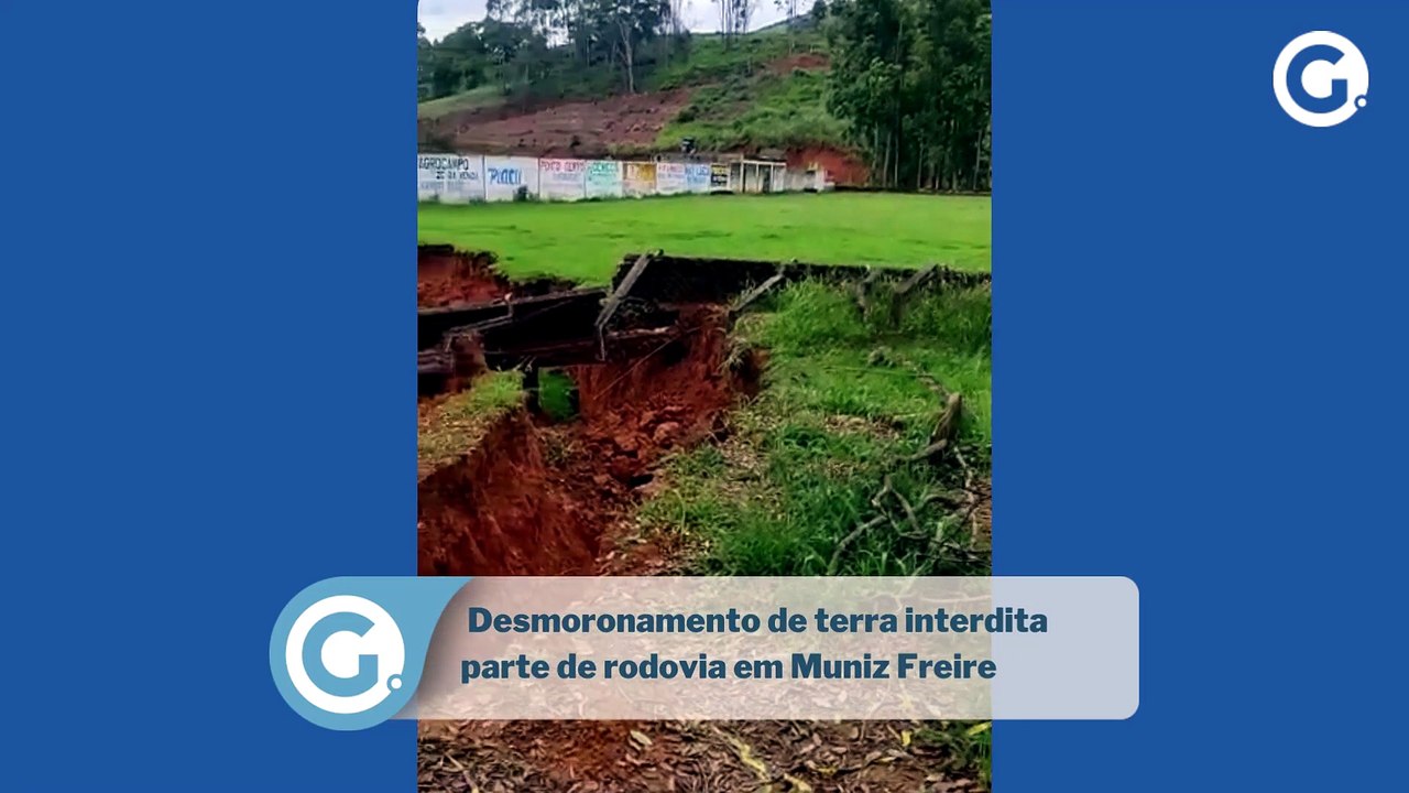 Desmoronamento de terra interdita parte de rodovia em Muniz Freire