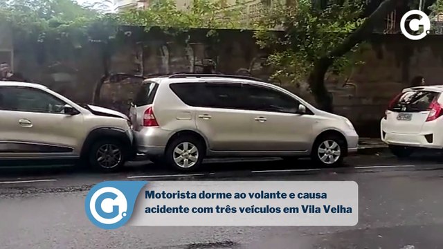 Motorista dorme ao volante e causa acidente com três veículos em Vila Velha