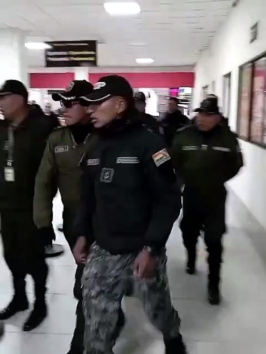 Impiden el ingreso a Bolivia a la Misión internacional de veedores