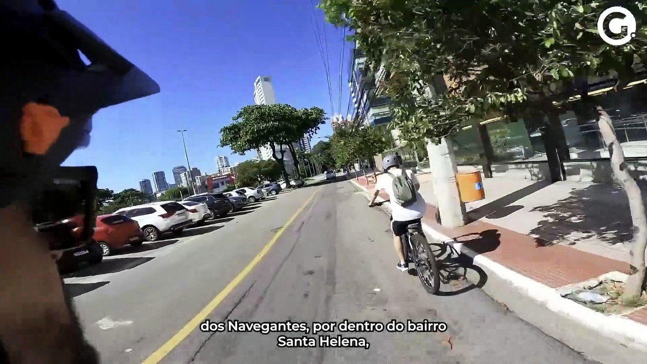 Venha na garupa: passeio de bike mostra Vitória...