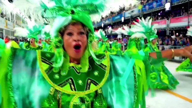 TV gazeta transmite o desfile do grupo especial do Carnaval de Vitória
