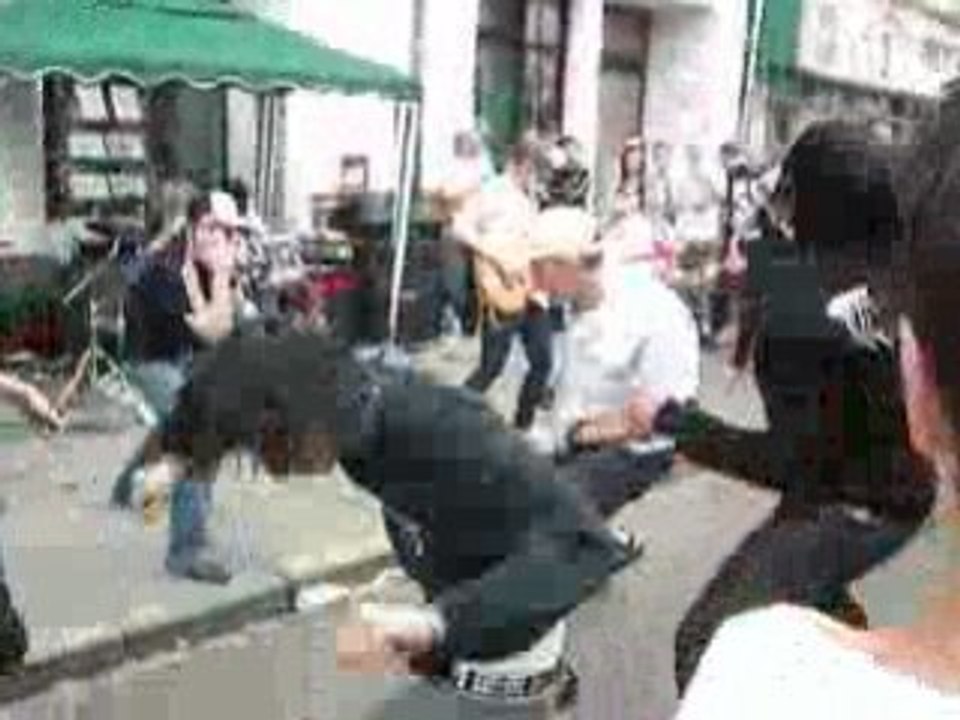 Mosh pit @Lille - The Binary Method