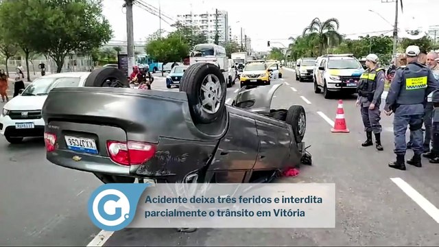 Acidente deixa três feridos e interdita parcialmente o trânsito em Vitória