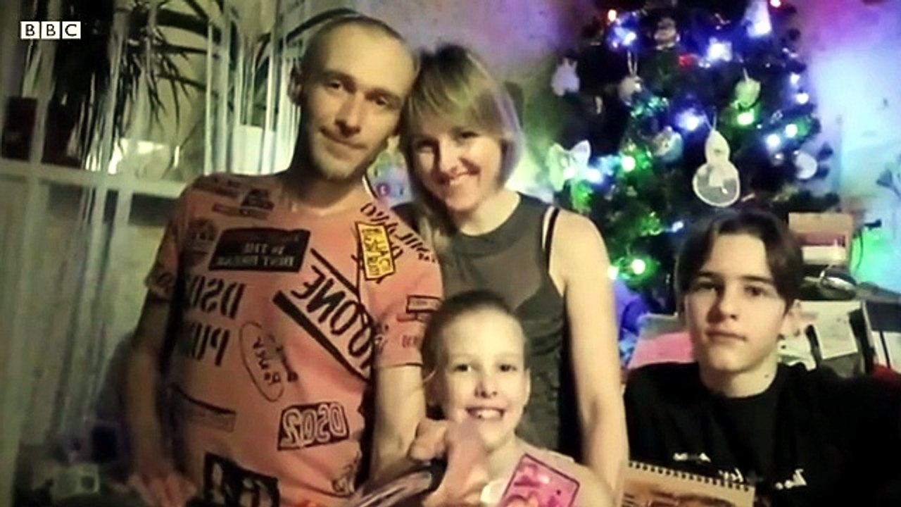 Guerra na Ucrânia: o emocionante reencontro de família separada pelo conflito