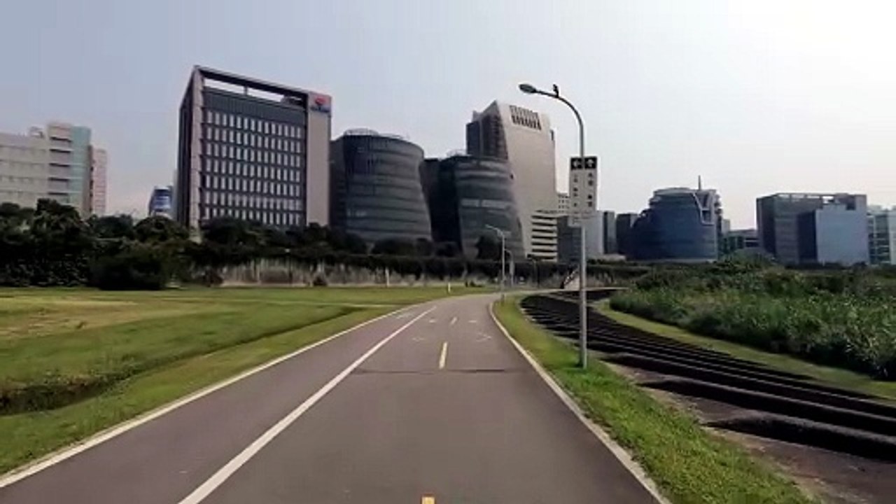 POV Cycling Tour Around Neihu District Taipei |...