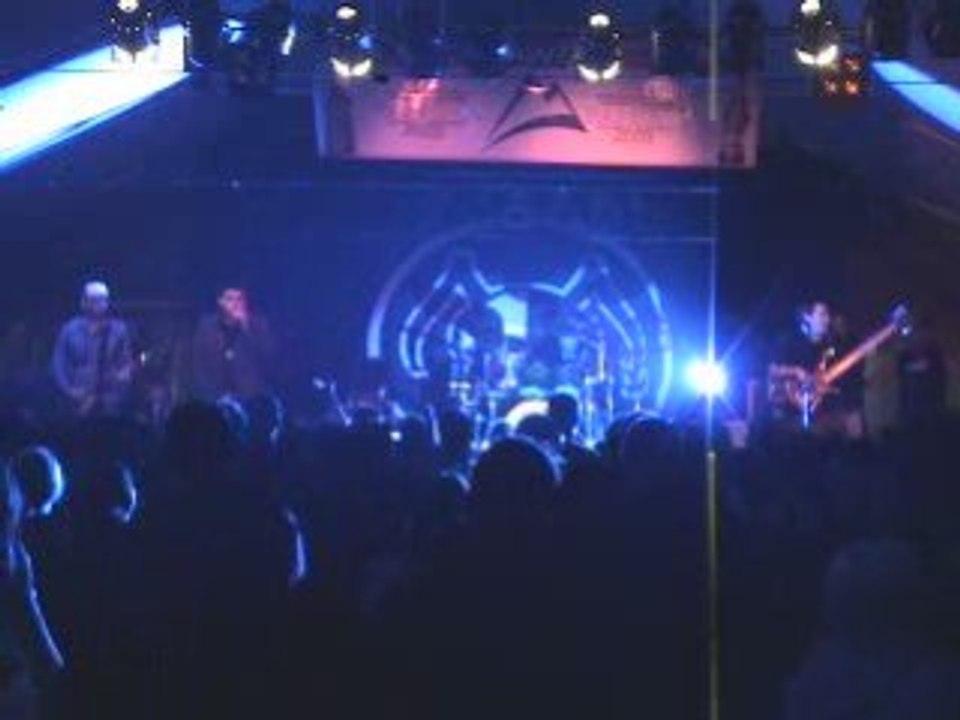 Alien Ant Farm - Never Meant