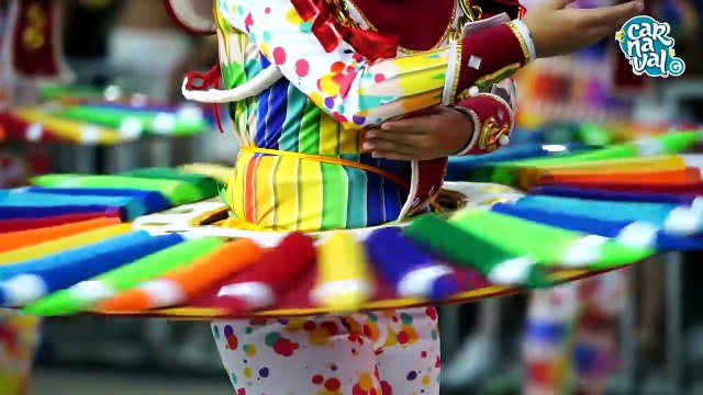 Confira o desfile da Mocidade Unida da Glória