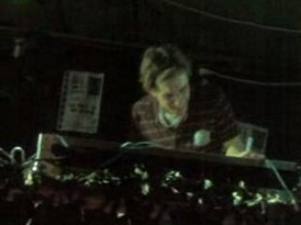 dj hugue au platine