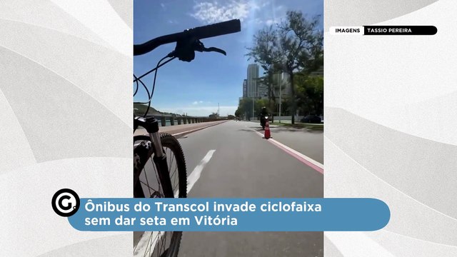 Ônibus do Transcol invade ciclofaixa sem dar seta em Vitória