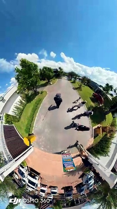 Walking Into Paradise: 360° Pok 8 Waterpark Reveal! ☀️🏊‍♂️ #Osmo360