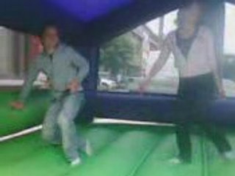 VID002