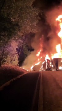 BR 101: acidente entre carro, caminhão e carreta mata uma pessoa em Sooretama