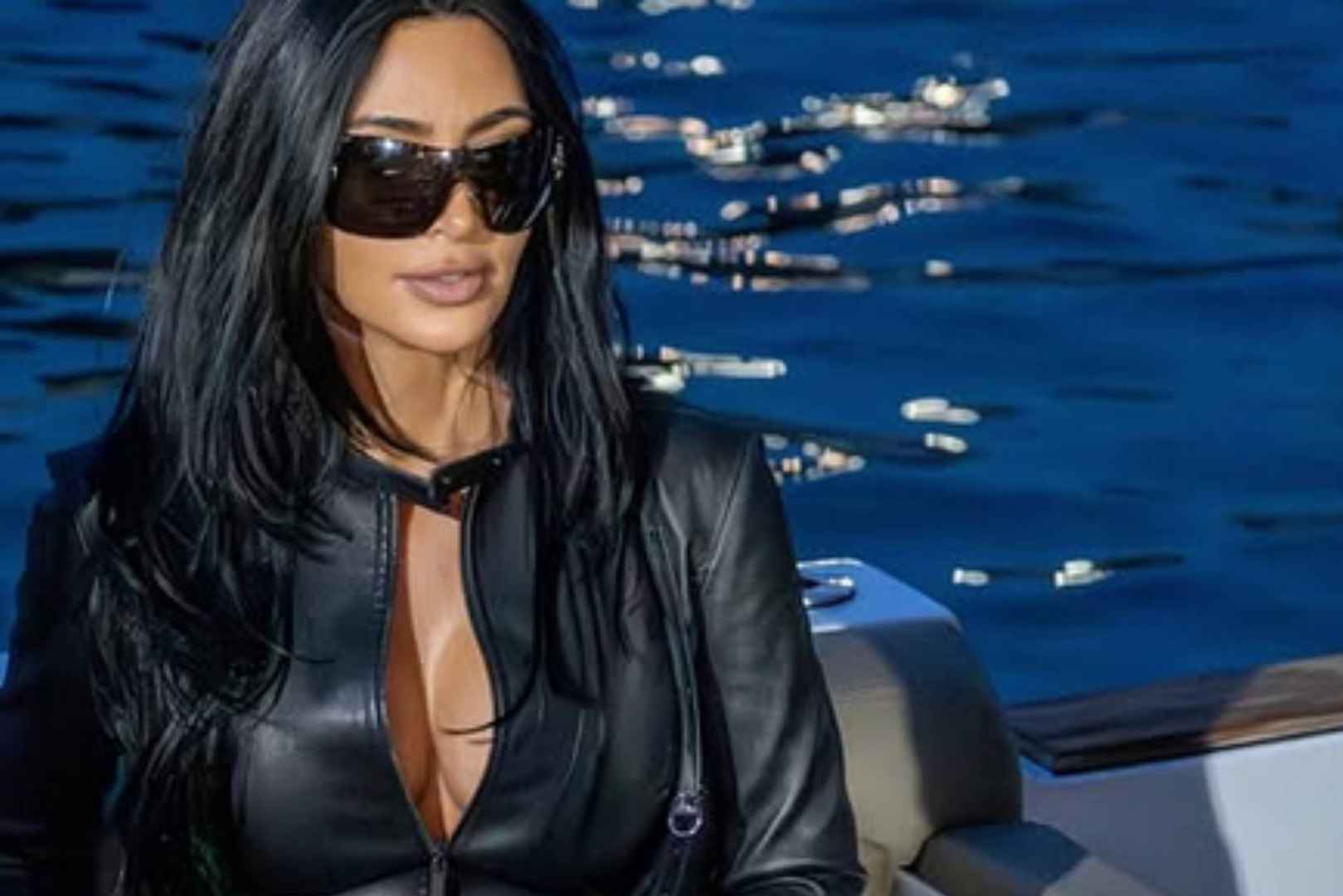 Kim Kardashian resuelve el misterio de la toalla robada de Antonelli: "Para Kimi de Kim"