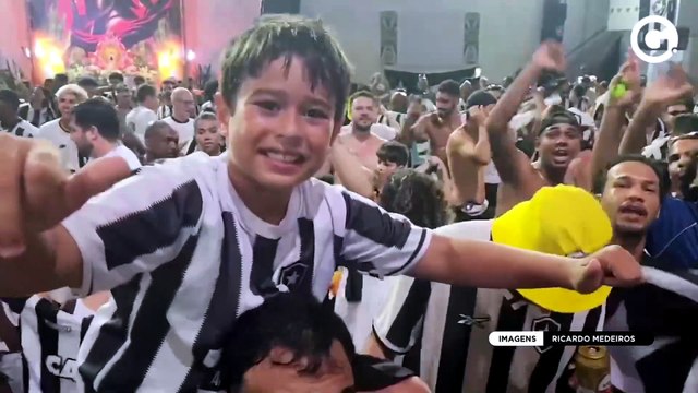 Torcedores capixabas comemoram o título do Botafogo na Libertadores