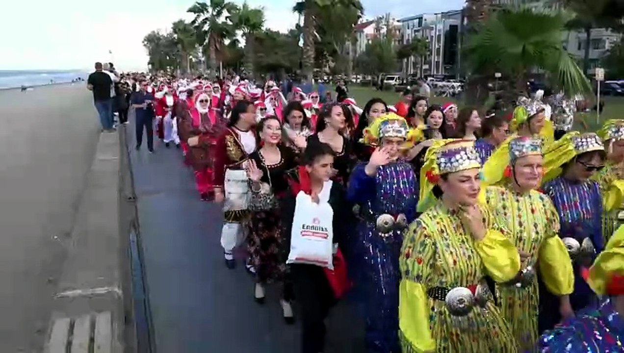 Samsun Atakum’da Festival Coşkusu: Horon, Zeybek ve Halay Aynı Sahnede