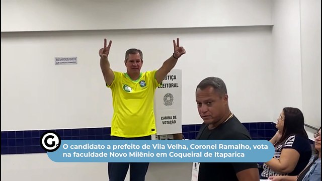 O candidato a prefeito de Vila Velha, Coronel Ramalho, vota na faculdade Novo Milênio em Coqueiral de Itaparica