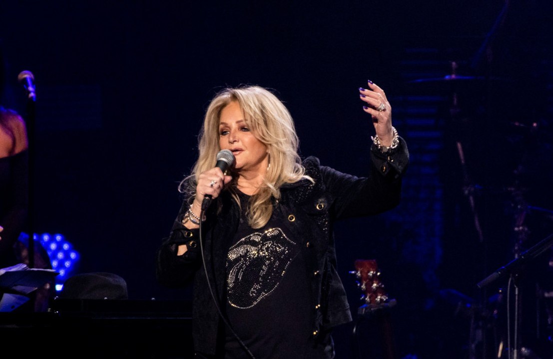 Bonnie Tyler: Ihre Sommer-Tour ist abgesagt, nachdem sie aus dem Koma erwacht ist