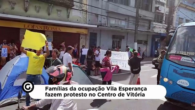 Famílias da ocupação Vila Esperança fazem protesto no Centro de Vitória