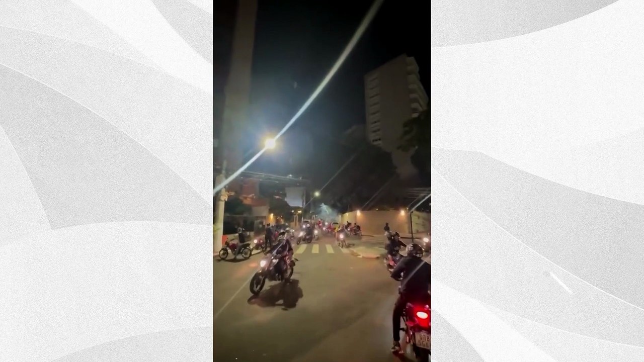 Manifestação de motoboys após confusão e agressão na Praia do Canto