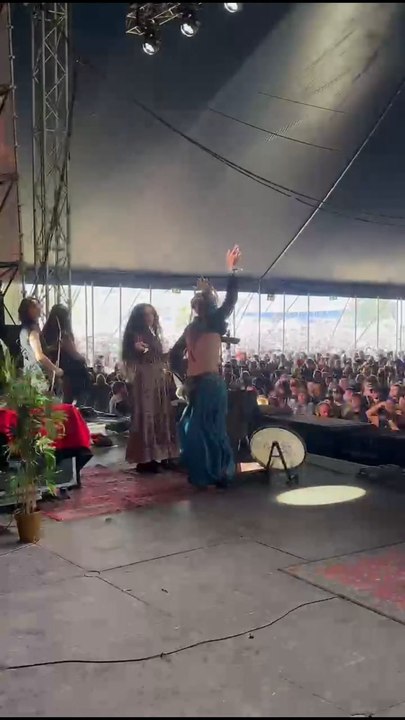 Heavy Metal and Theatrical Dance: Lowen at Download