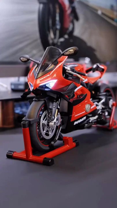 Ducati Superlegerra 1/7
