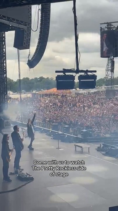 Electrifying Performance by The Pretty Reckless From the Wings