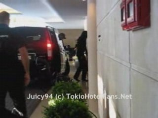 Tokio Hotel à leur hôtel, Paris (21-06-2008)