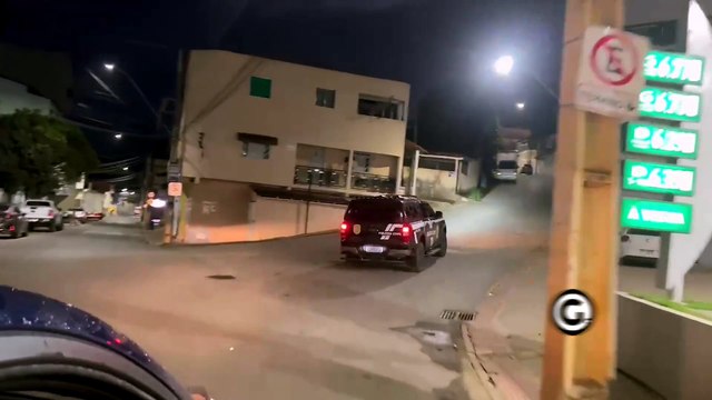 Polícia cumpre mandados de prisão e de busca em operação em Vila Valério