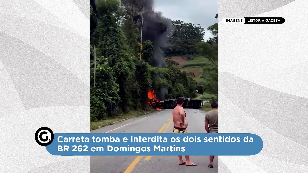 Carreta tomba e interdita os dois sentidos da BR 262 em Domingos Martins