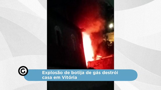 Explosão de botija de gás destrói casa em Vitória