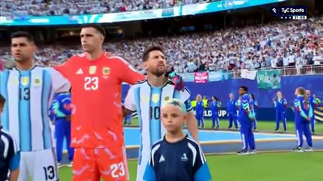 La Selección canta el Himno Nacional Argentino
