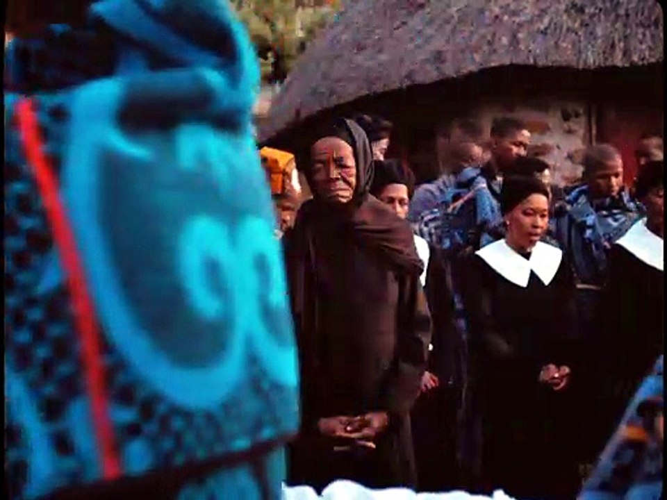 THIS IS NOT A BURIAL, IT'S A RESURRECTION (2019) Trailer VOST-ENG [Full Movie]