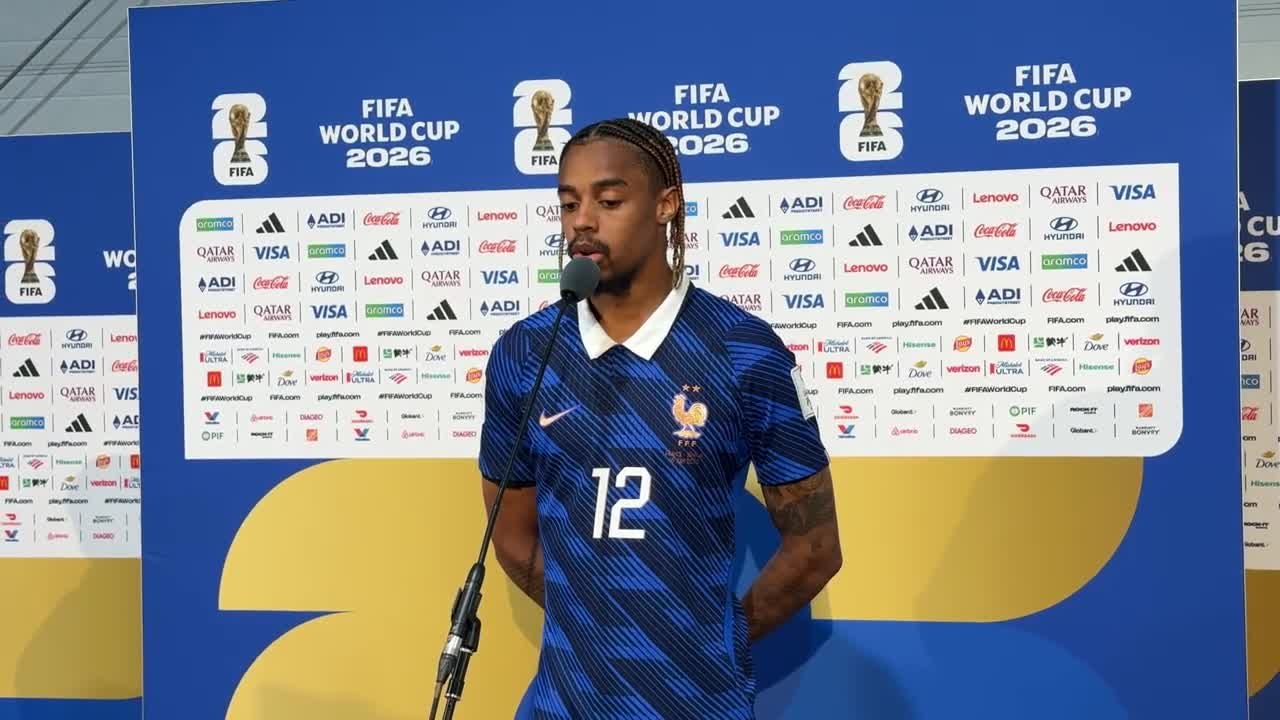 Bradley Barcola raconte son but et la victoire des Bleus face au Sénégal