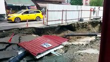 Rize’de tarihi köprünün restorasyon çalışması sırasında su borusu patladı