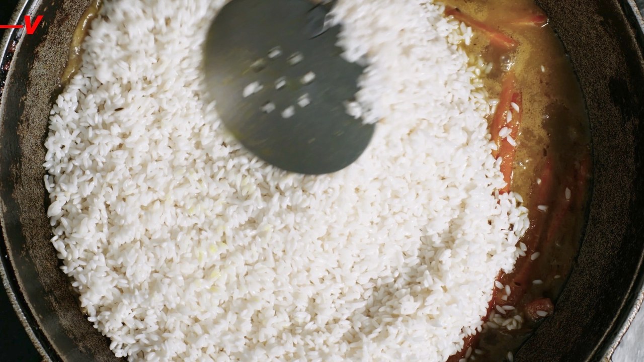 Rinsing Rice Before Cooking: Reducing Starch for Fluffier Grains