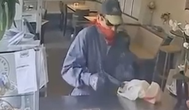Terrore a Merano: rapina un bar armato di pistola