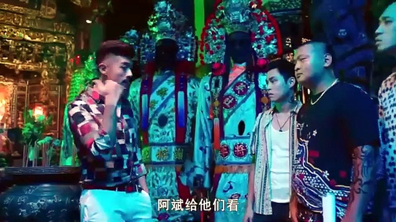 A Middle-Aged Man Crashes a Gang Shootout—Only to Reveal Himself as an Underworld Overlord!