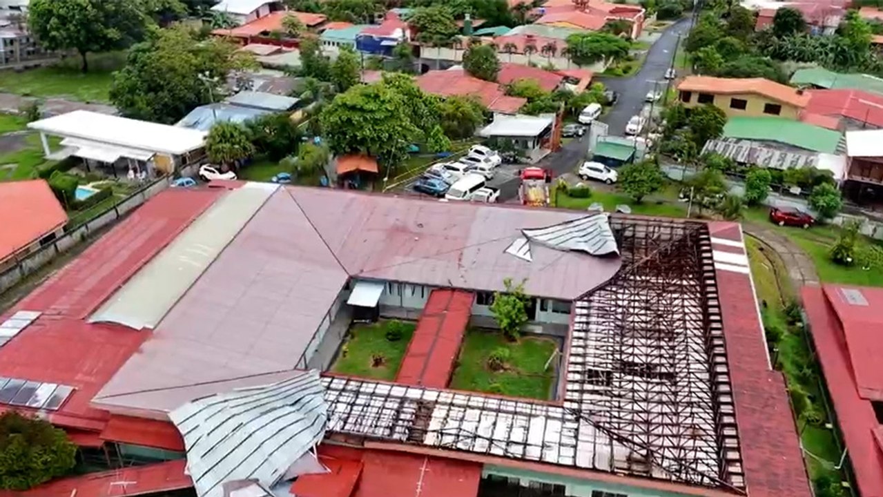 tn7-vecinos-se-unen-para-reparar-hogar-de-adultos-en-atenas-170626