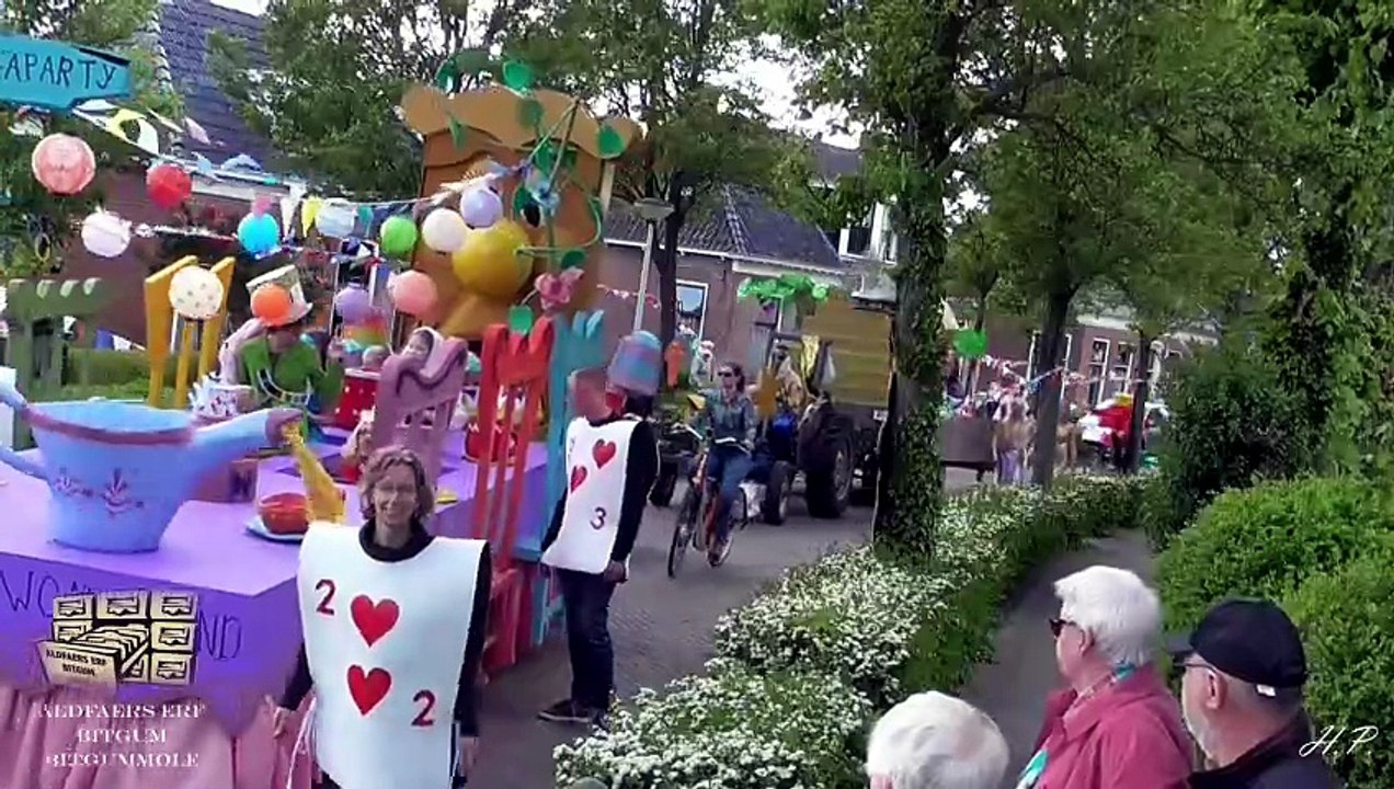 2019 24 maaie Optocht Bitgum