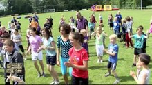 2011 De jeugd meielkoar ite en Spultsje