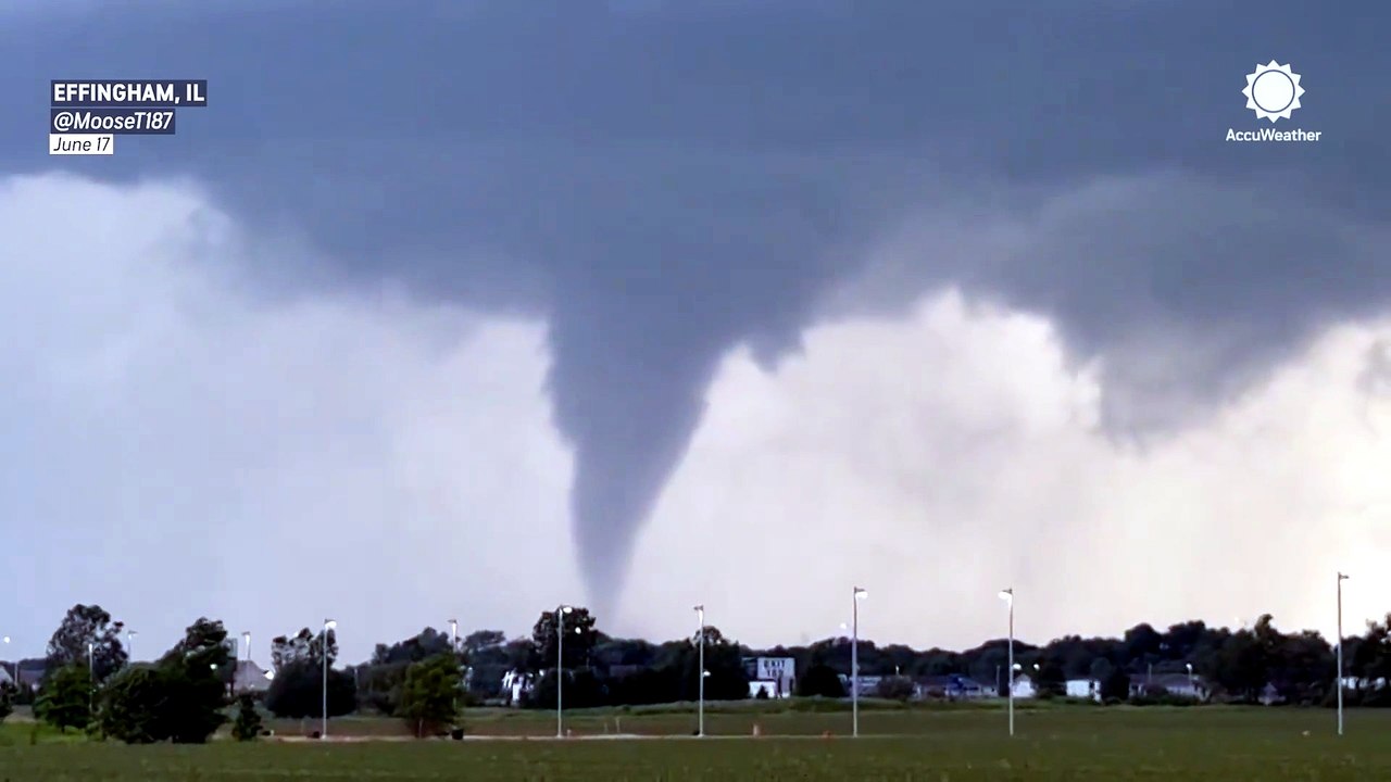 Tornado on the ground in central Illinois