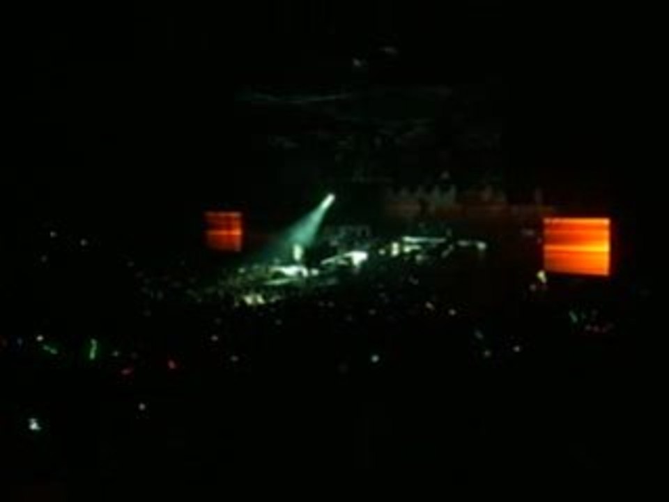 Tokio Hotel _ Intro de Vergessene Kinder (17 avril)