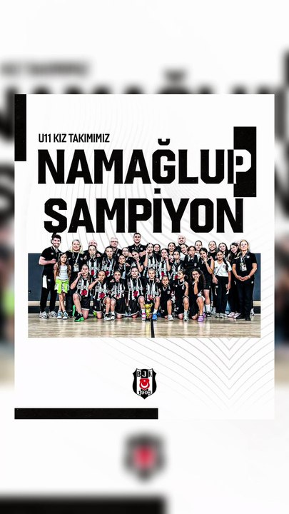 İstanbul Ligi'nde sezonu yenilgisiz tamamlayarak şampiyon olan Beşiktaş U11 Kız Takımımız 🦅