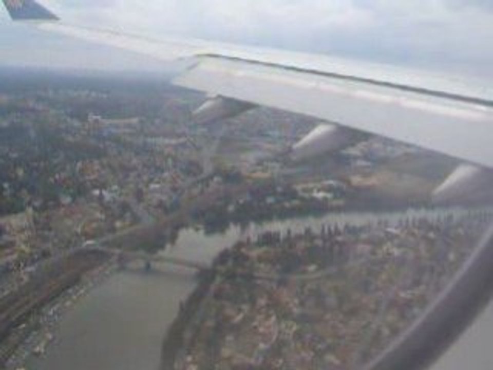 Aterrissage EGYPT AIR à Orly