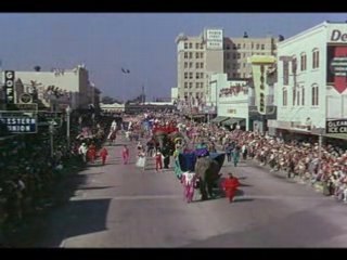 THE END - Sous Le Plus Grand Chapiteau Du Monde 1952