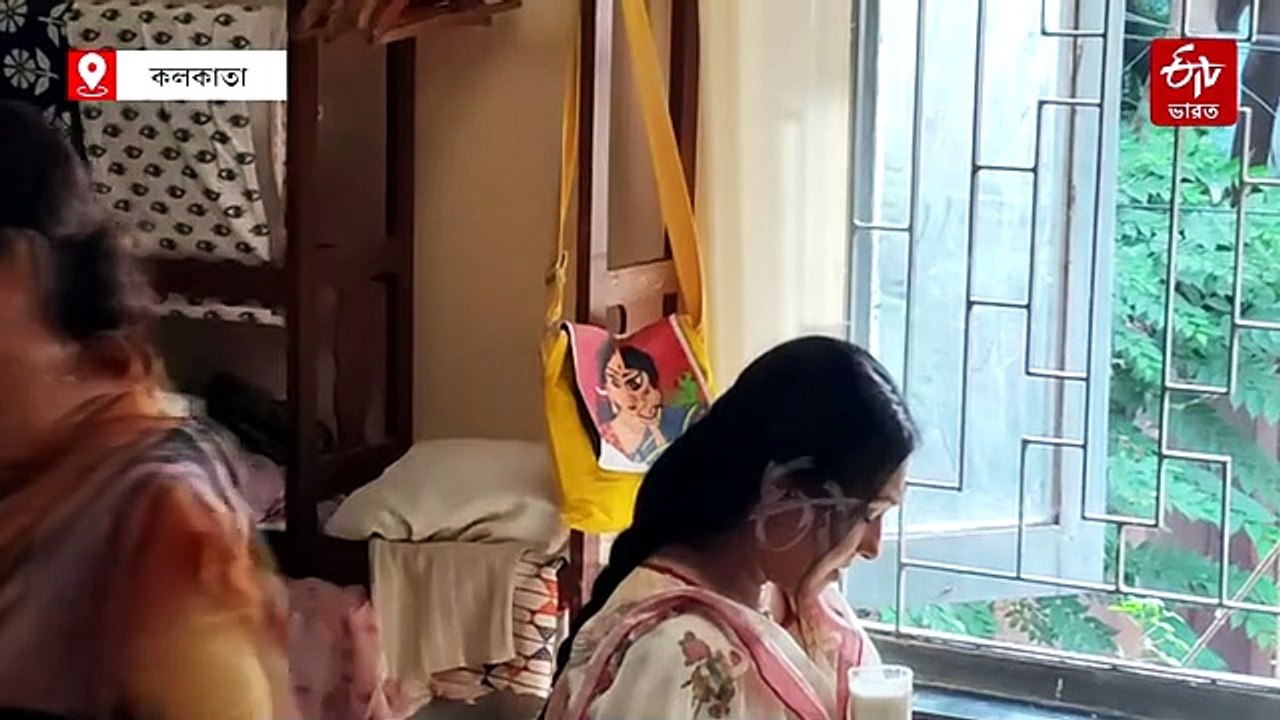 একলা মানুষের দেখভাল করছেন ঋতুপর্ণা সেনগুপ্ত, চলছে 'জয়িতা'র শুটিং
